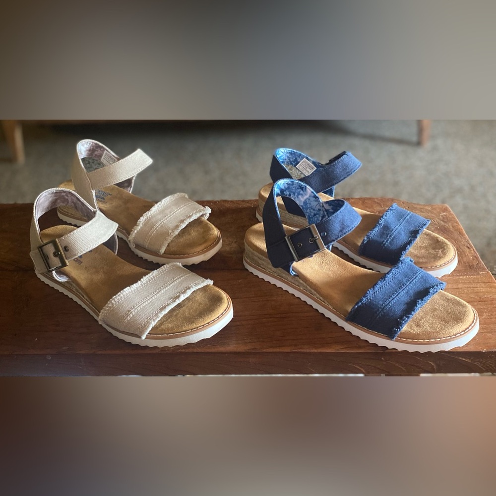 2 pairs of New Skechers BOBS Desert Kiss Adobe Princess Wedge Sandal Size 8.5